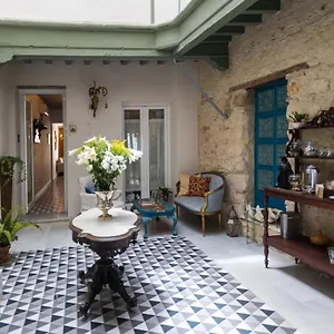 Casa Portus Gaditanus S Xviii Patio Andaluz Apartment
